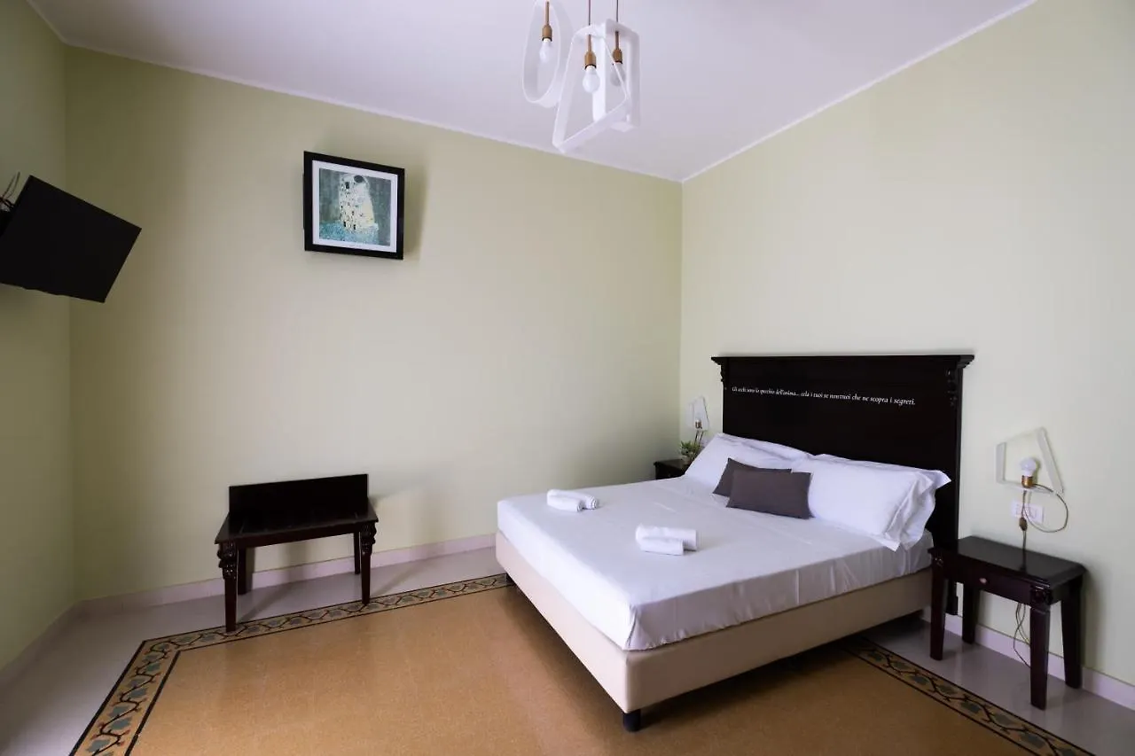 Hotel Borgo di Ciàula Santa Flavia 4*,